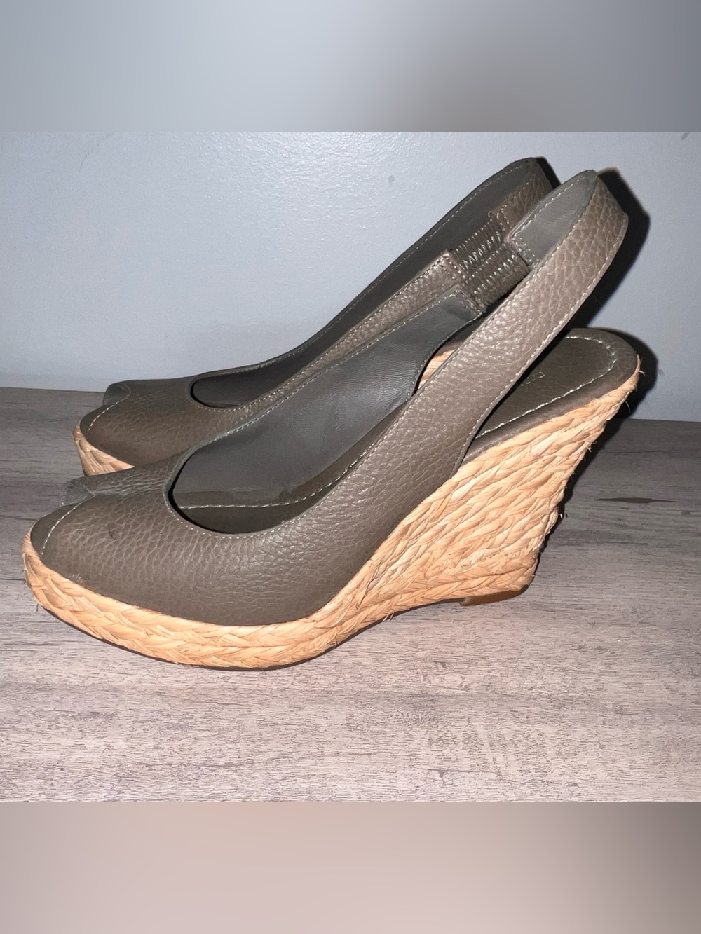 Banana Republic Olive Green Peep-Toe Slingback Wedge